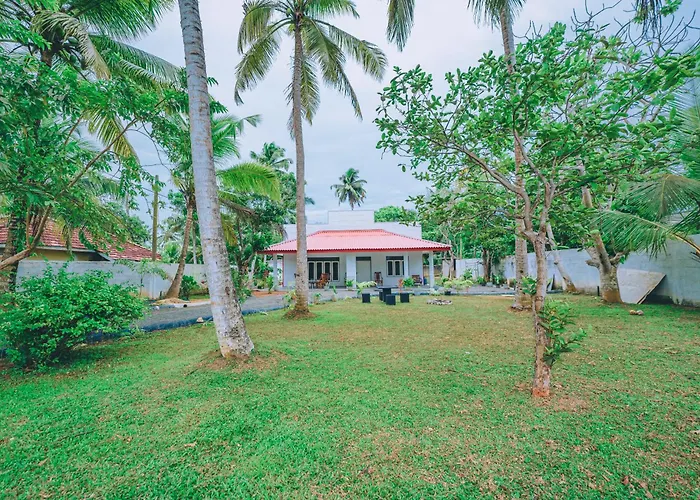 Shinestar Villa Mirissa